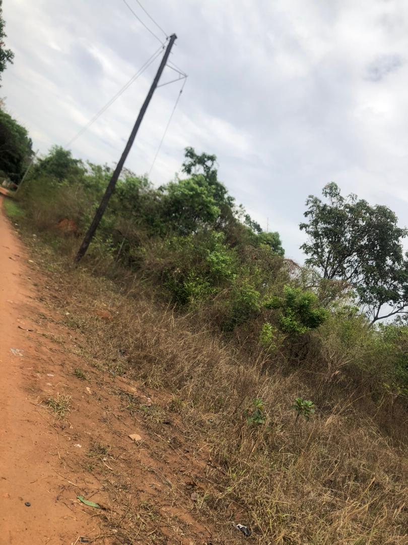 Land for Sale in Awich, Gulu City – UGX 30M