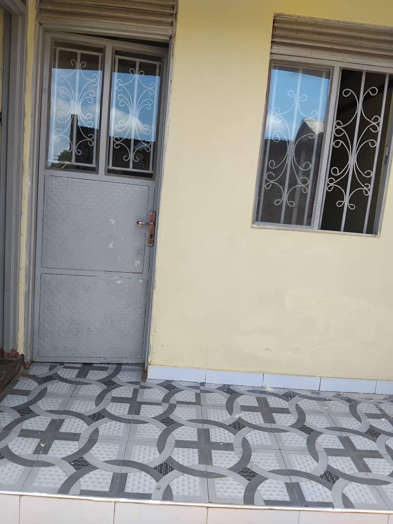 Self-Contained Single Room for Rent – Laroo, Gulu City