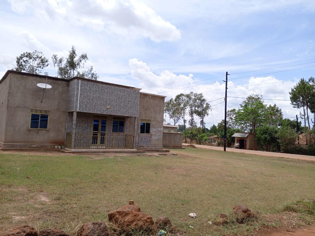 3-Bedroom House for Sale in Aywee – Gulu City