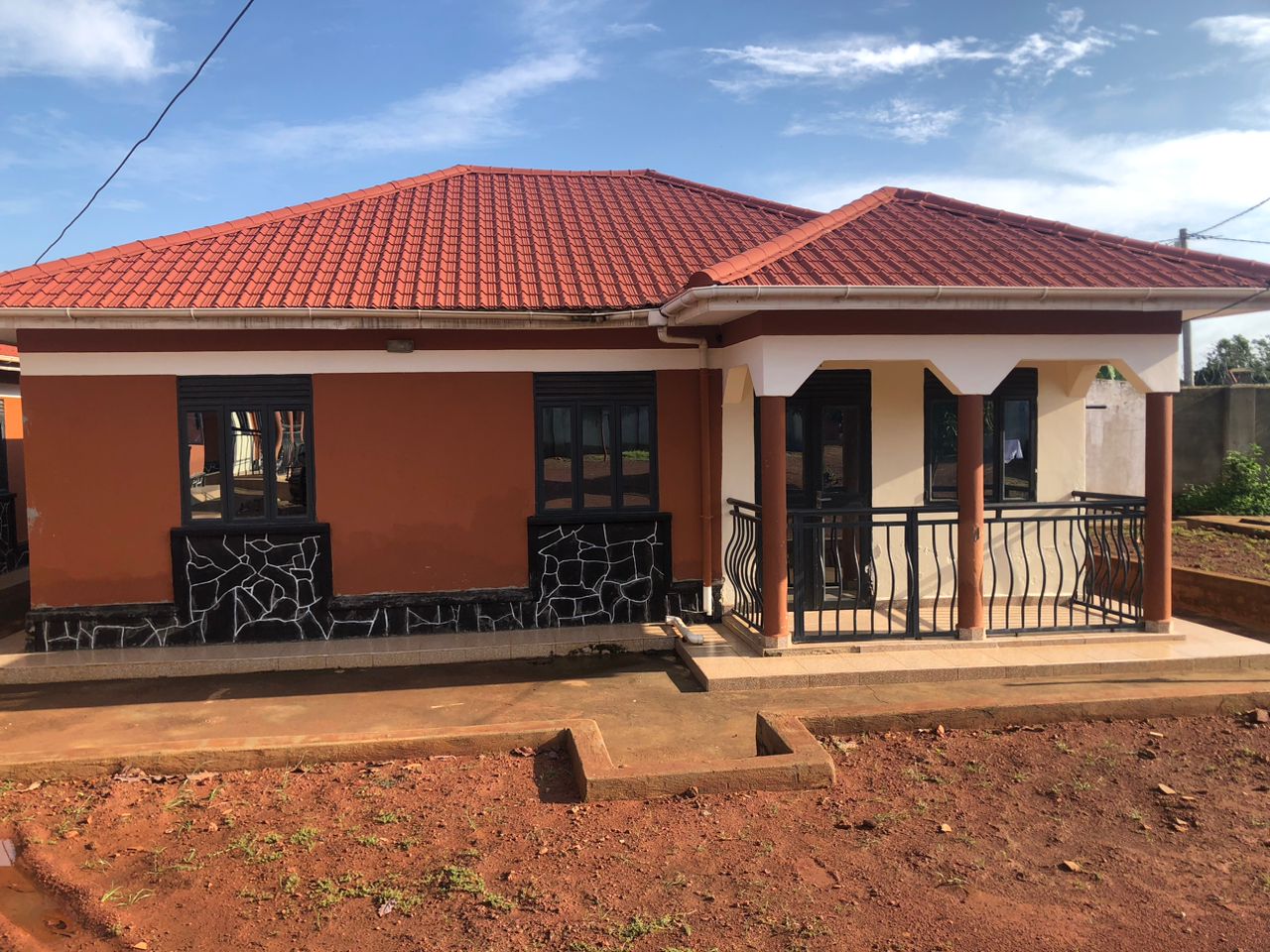 2-Bedroom House for Rent – Laroo Only UGX 800,000/month